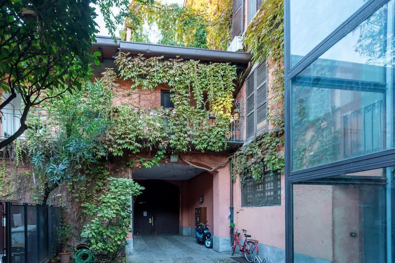 Design Loft Walking Distance Brera-Duomo With Wifi+Netflix Apartment Milan 0*,  Italy
